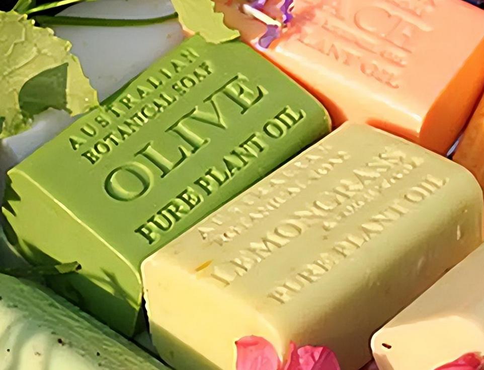 15年非洲富二代追求东北独眼美女，隔年领证裸婚，如今2个混血娃