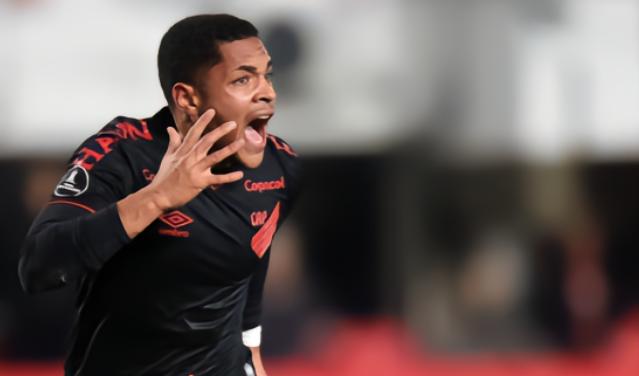 小罗纳尔多踢了多少届世界杯,巴西18岁新星