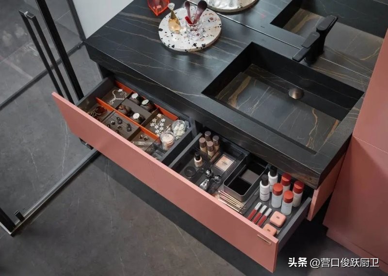 浴室柜怎么选避免踩坑,浴室柜应该注意哪些问题