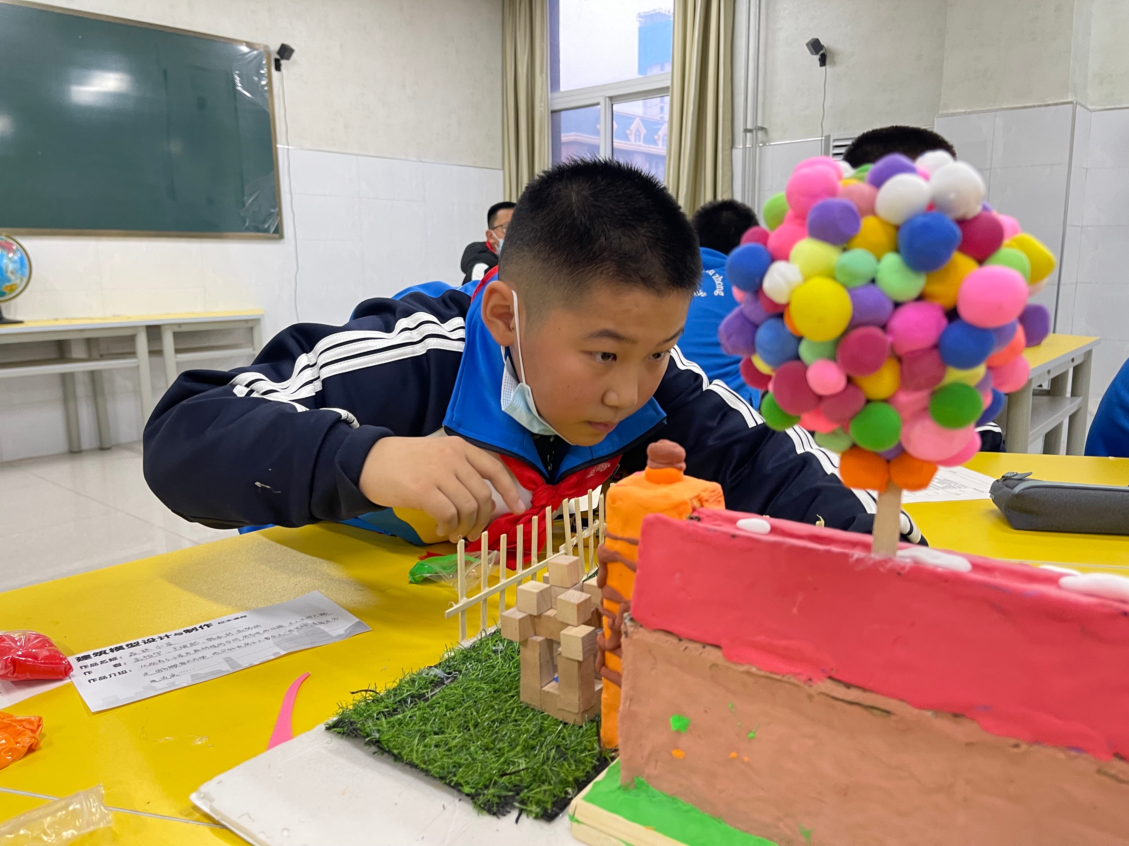 寮樹俊寤哄伐鍩硅,寮樹俊鏁欏