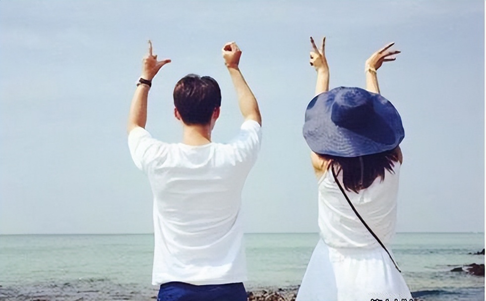 揭穿前男友的真面目,要不要揭露前男友