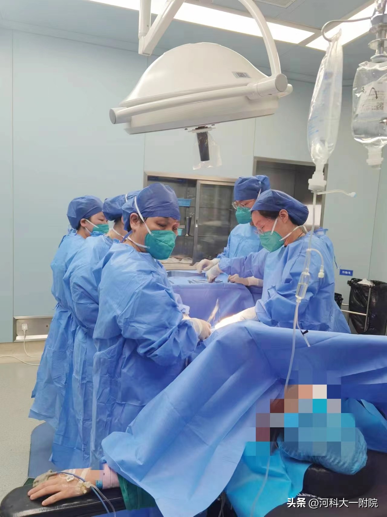 孕晚期身上鸡皮肤瘙痒,孕晚期皮肤瘙痒是怎么回事