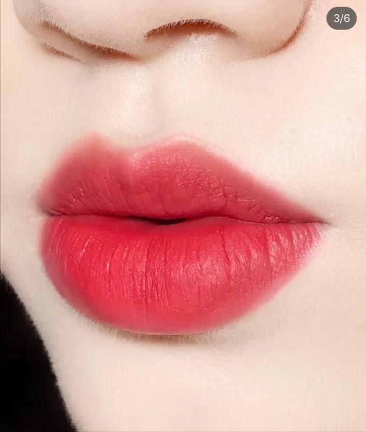 每个女生都不可能只拥有一支口红,女生一生只能买十只口红