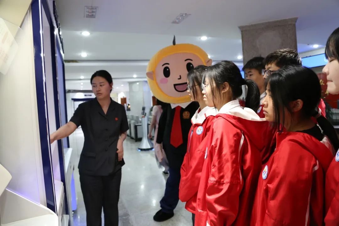 坑朋友！男子贩毒后利用朋友微信收款码“自洗钱”，结果……