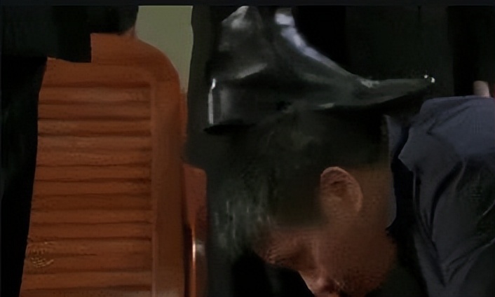 韩媒吐槽国足犯规集锦原文,韩媒吐槽国足爆冷