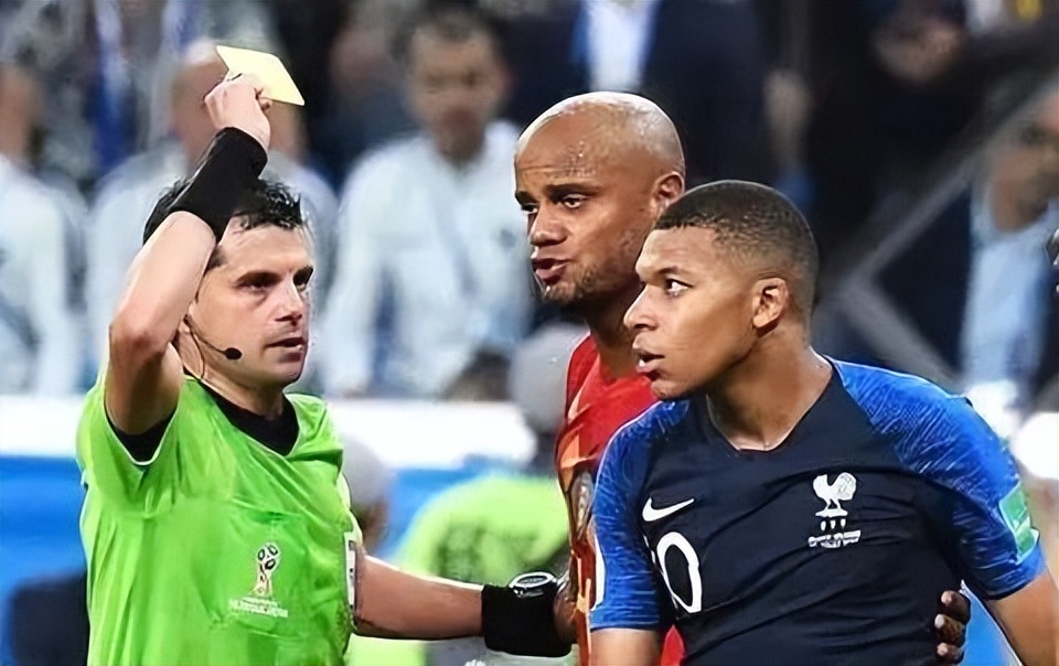 姆巴佩你的实力毋庸置疑,姆巴佩大脸照