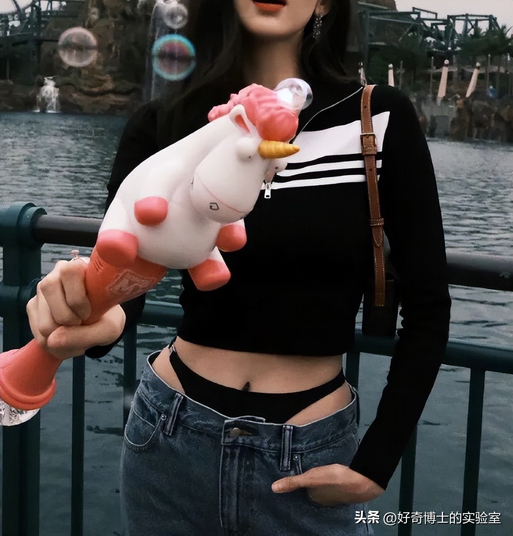 女生穿低腰裤应该注意什么,为什么穿低腰裤不会有小肚子