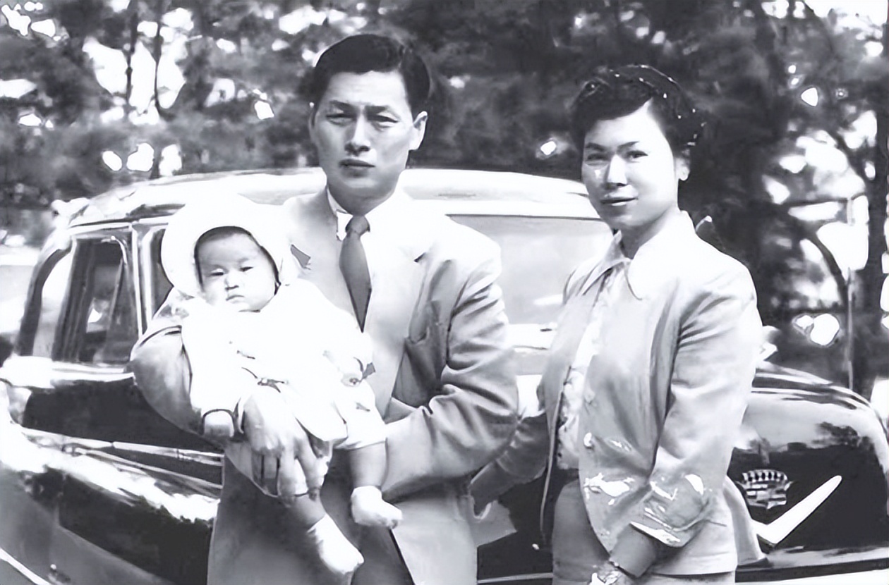 玩弄女明星，操控总统，公然支持部署萨德，韩国财阀乐天有多嚣张