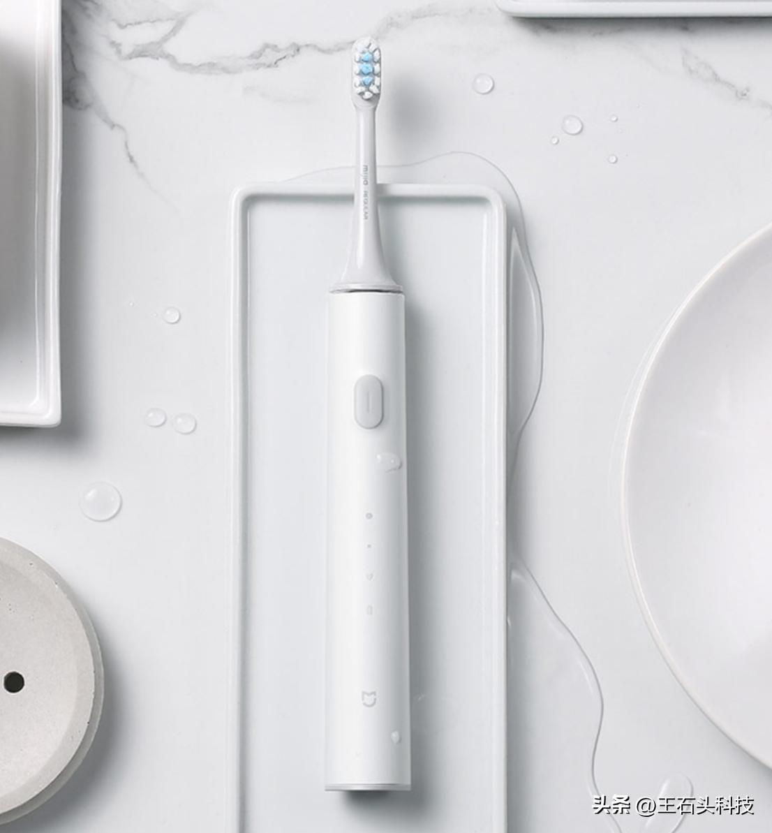 电动牙刷哪款比较好用,欧乐b电动牙刷p3000和p4000哪个好