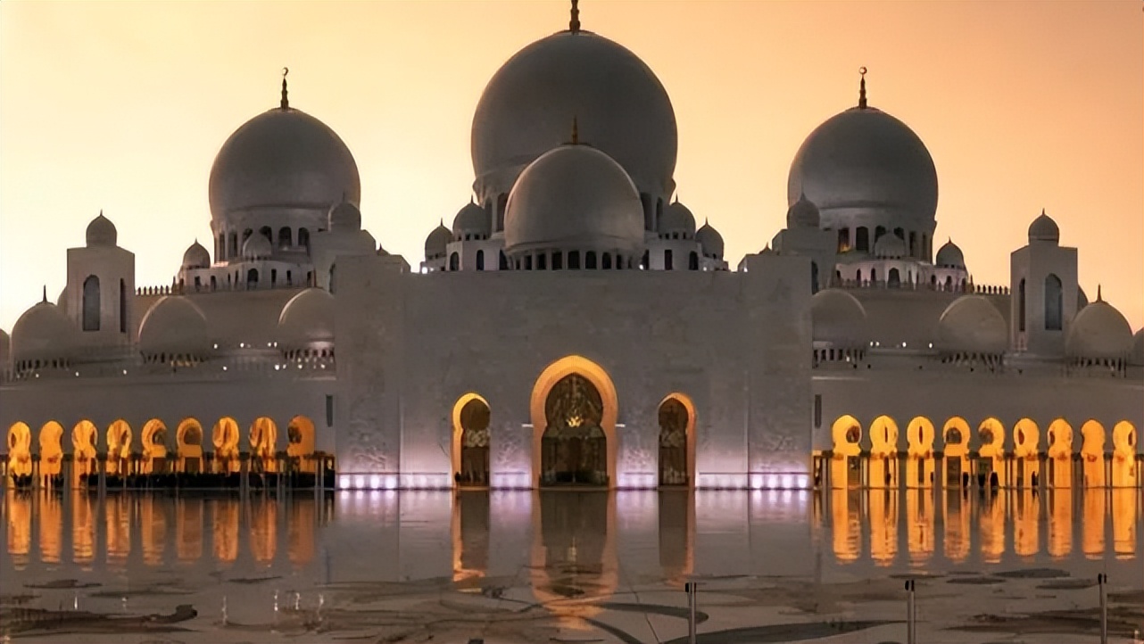 阿联酋阿布扎比卢浮宫镇馆之宝,阿联酋迪拜阿布扎比大清真寺图片