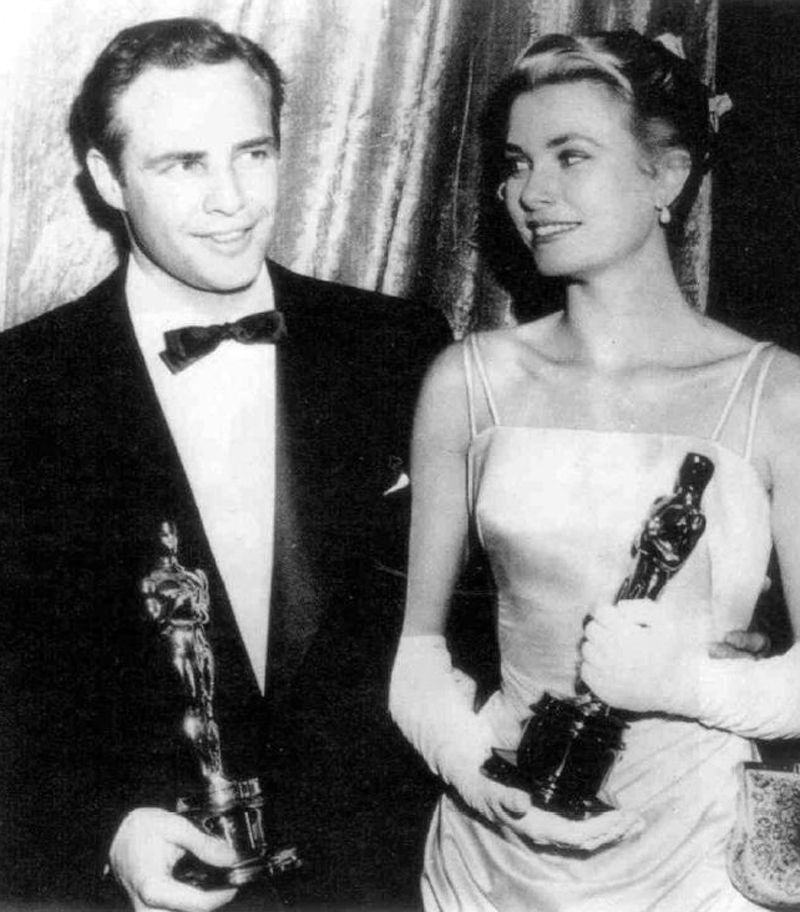 濂借幈鍧炴斁鑽′笉缇佺殑鐢峰,濂借幈鍧炵敺鏄庢槦鏀捐崱涓嶇緛