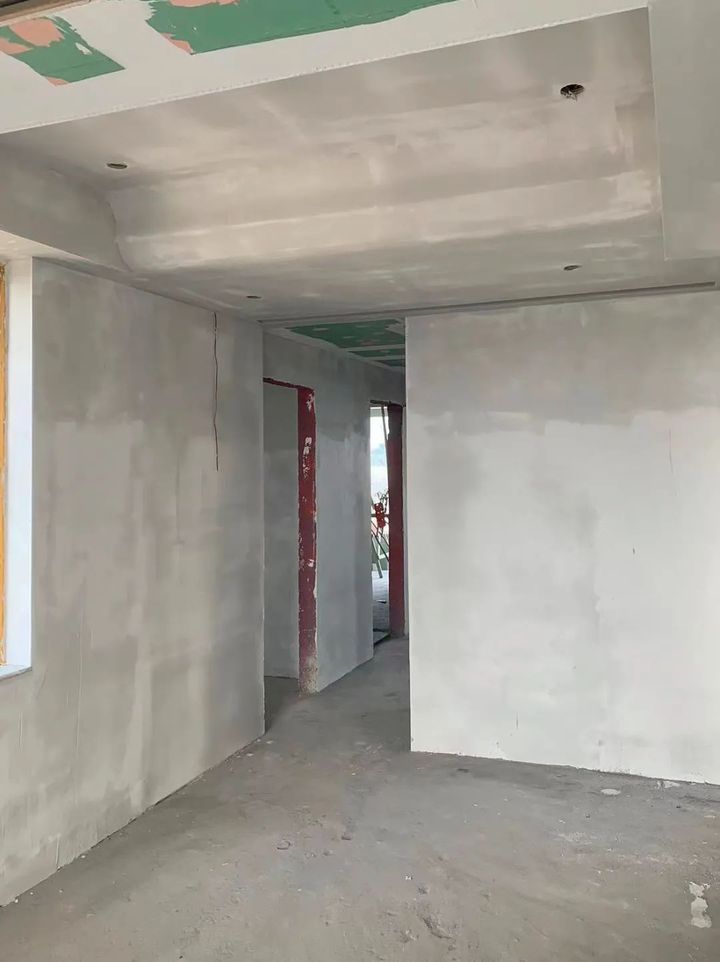 墙面有必要刷底漆吗,墙面刷底漆可以遮盖痕迹吗