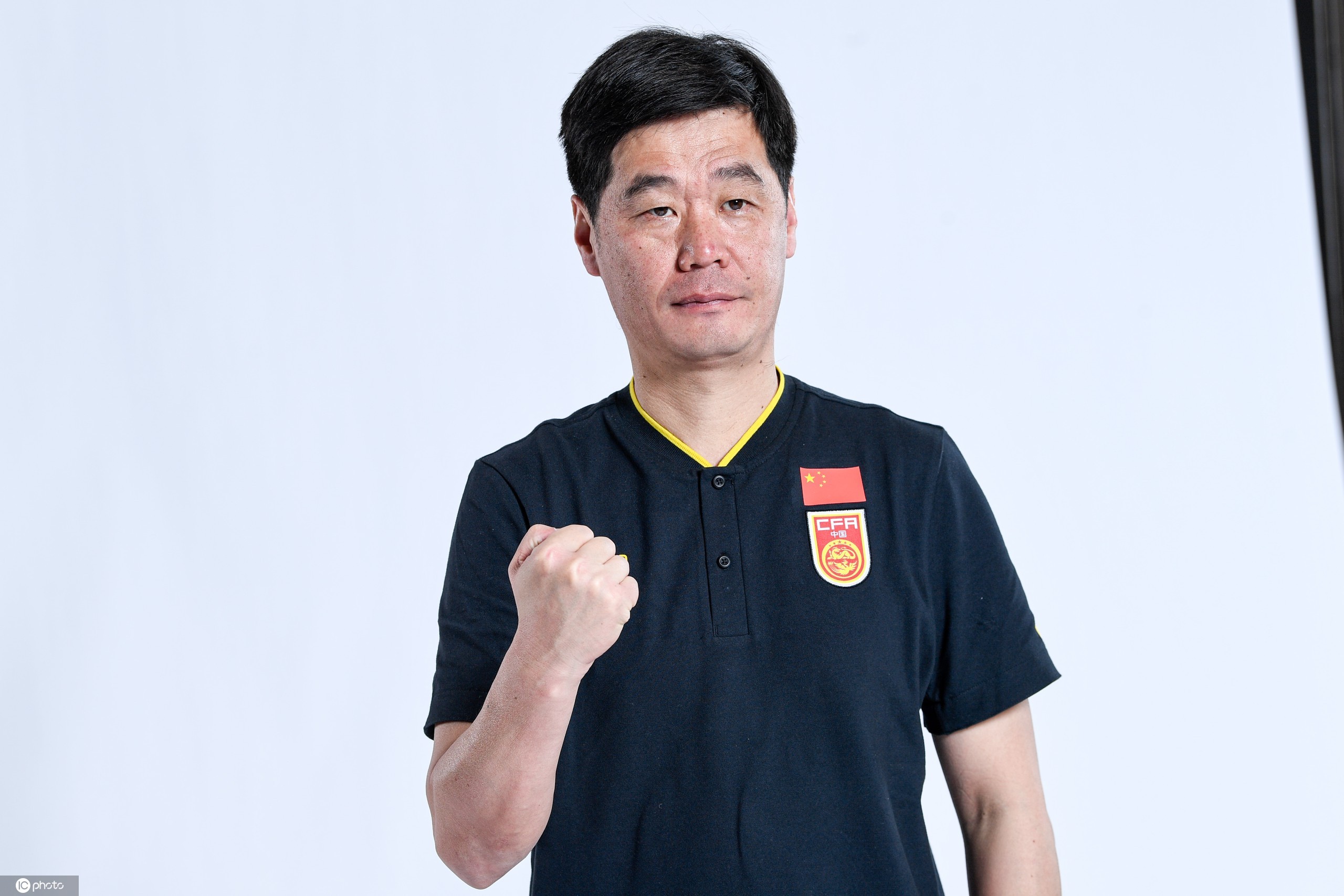 青岛足球教练李霄鹏,李霄鹏鲁能换帅视频