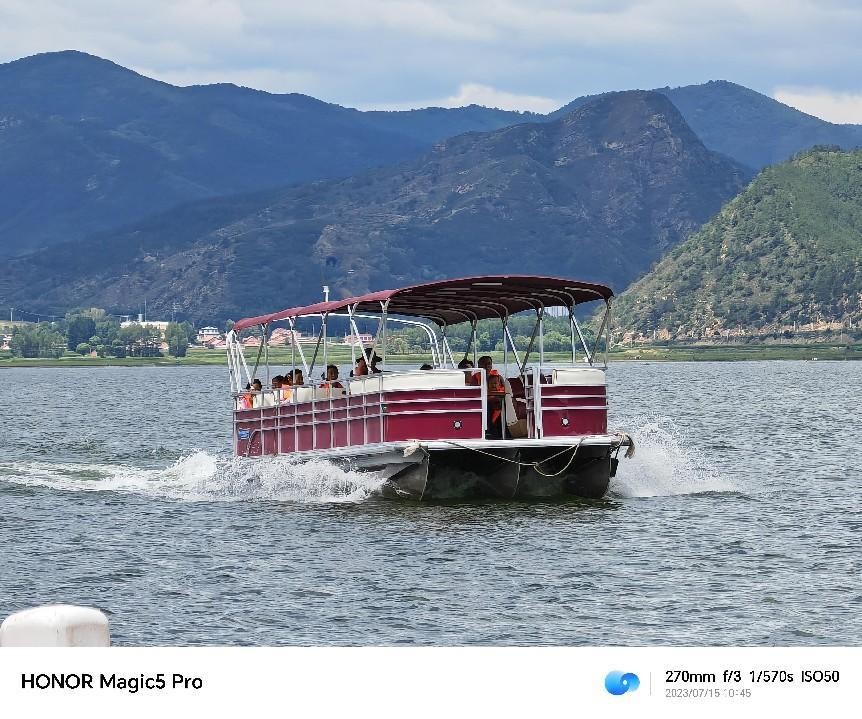 荣耀magic5pro玩王者画面很大,荣耀magic5pro拍照有舞台光功效吗