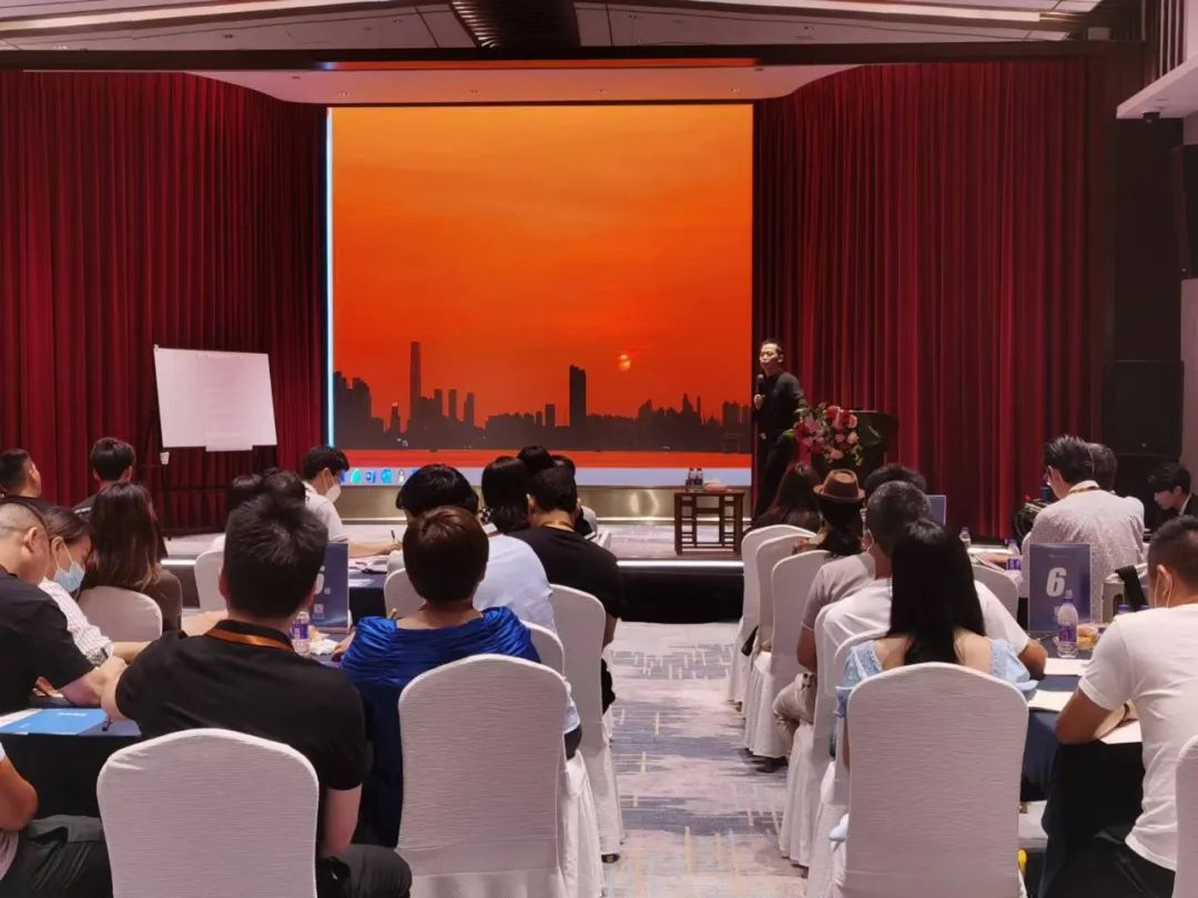 引爆直播「10步走」,企业如何聚焦数据价值释放之道