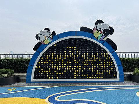 窗含西岭千秋雪成都环球中心雪山,窗含西岭千秋雪魅力成都