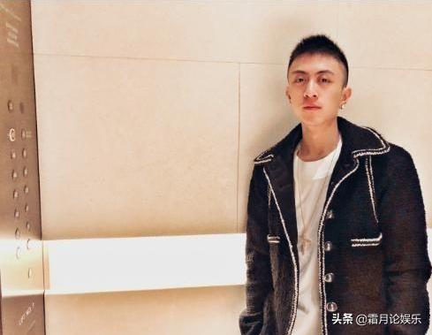 王思聪跟秦奋同款表,戴王思聪同款千万手表