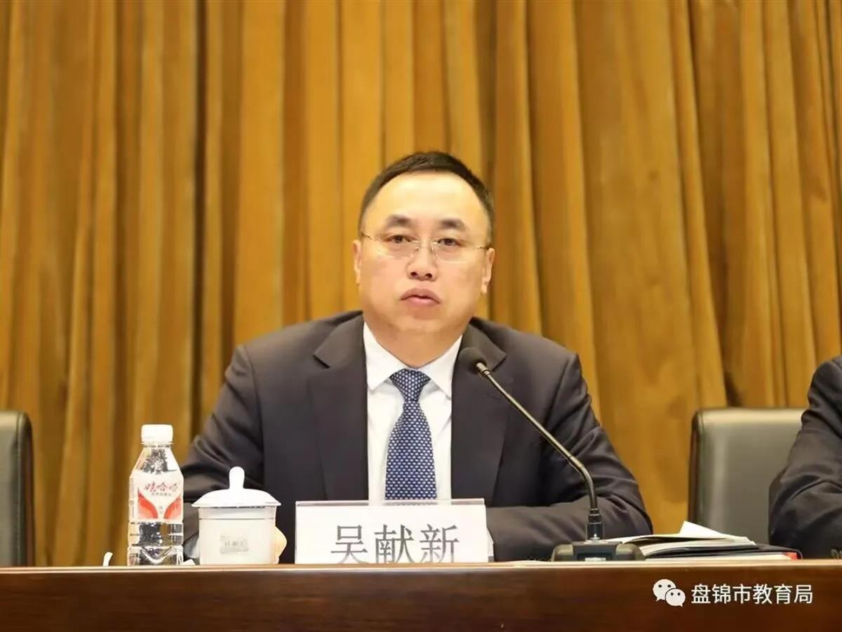 辽宁盘锦教育局吴局长,疑和老婆闺蜜偷情被捉,坠楼身亡