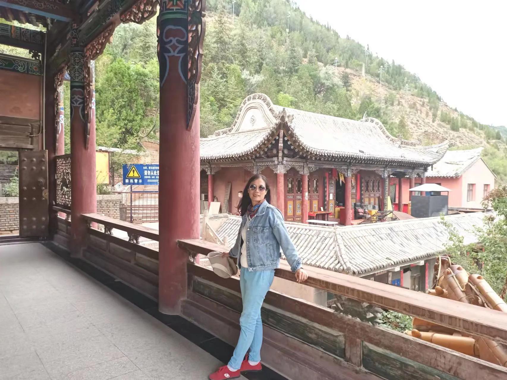 鎺㈠瑗垮煙鍙ら亾鐢樿們鏁︾厡涓濈桓涔嬭矾,鍏充簬涓濈桓涔嬭矾涓婄殑瑗垮畞