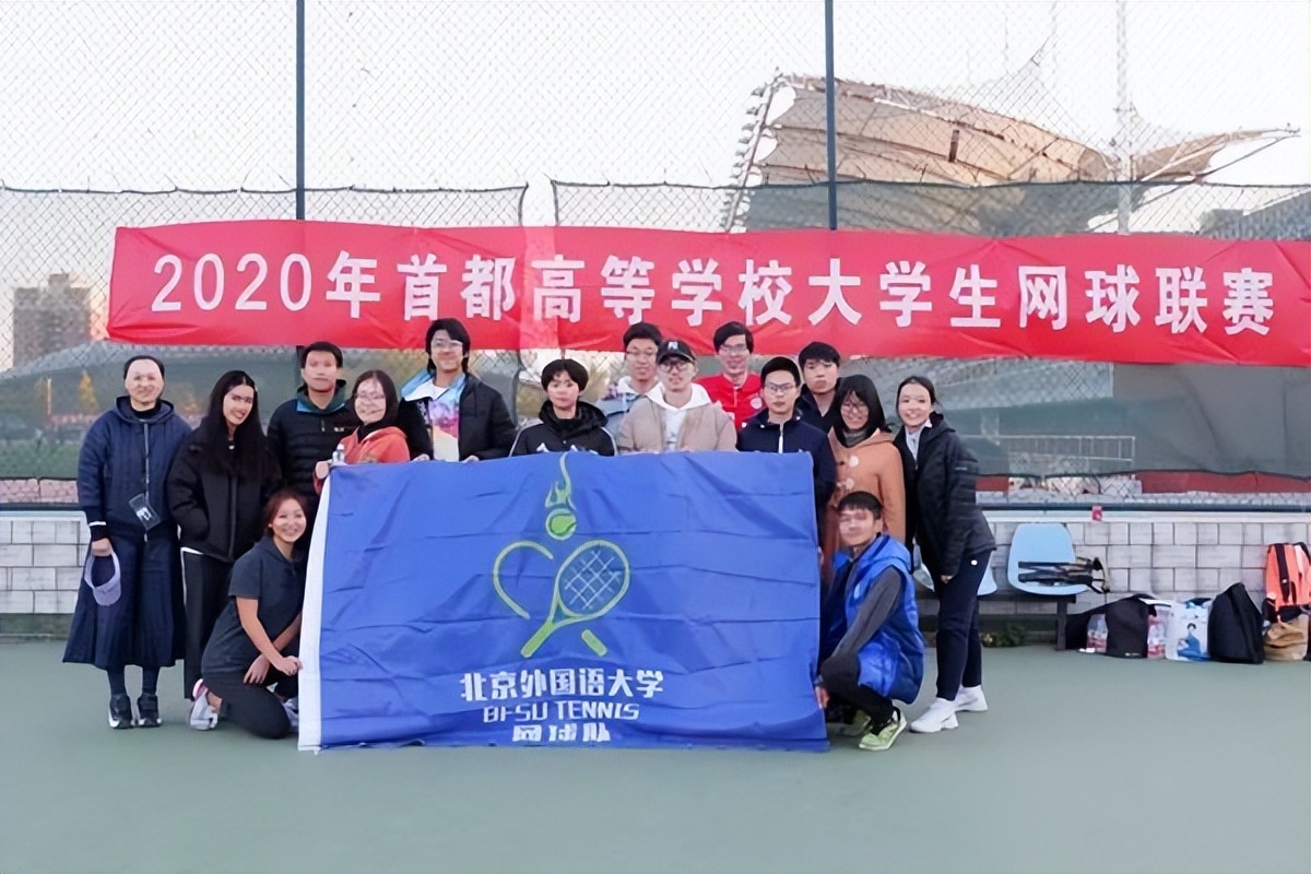 中国大学篮球比赛高燃,世界冠军助阵表演视频