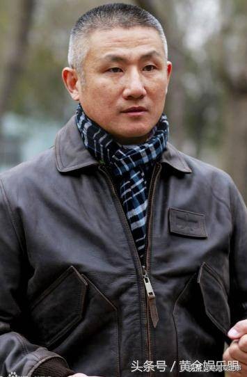 《侯海洋基层风云》无奈的巴山政府办主任杨春