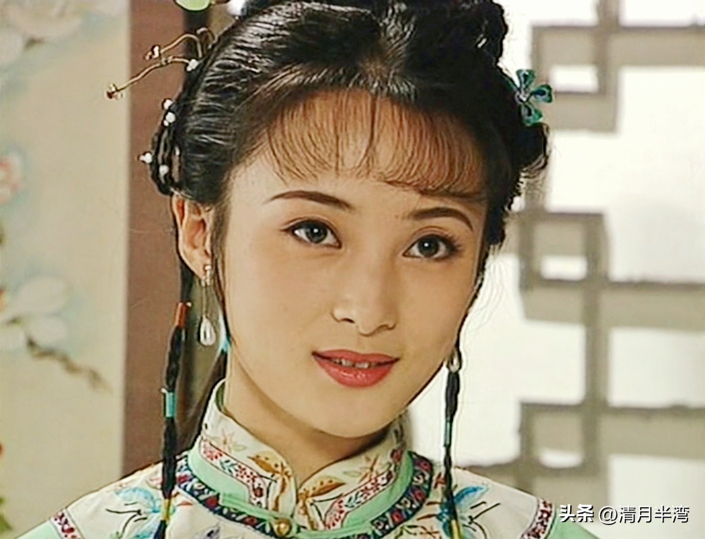 9位眉目含情“桃花眼”女星，顾盼之间皆风情，美得让人移不开眼