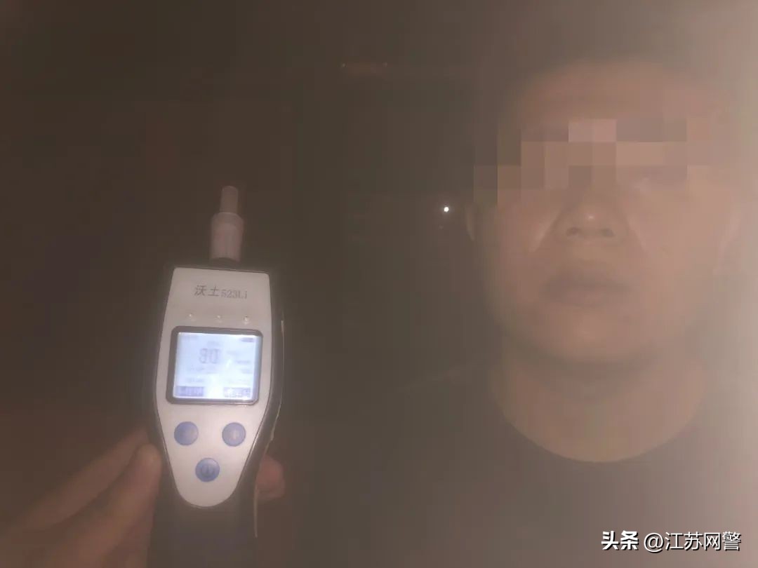 江苏镇江：润州交警零点行动一批“醉猫”入网