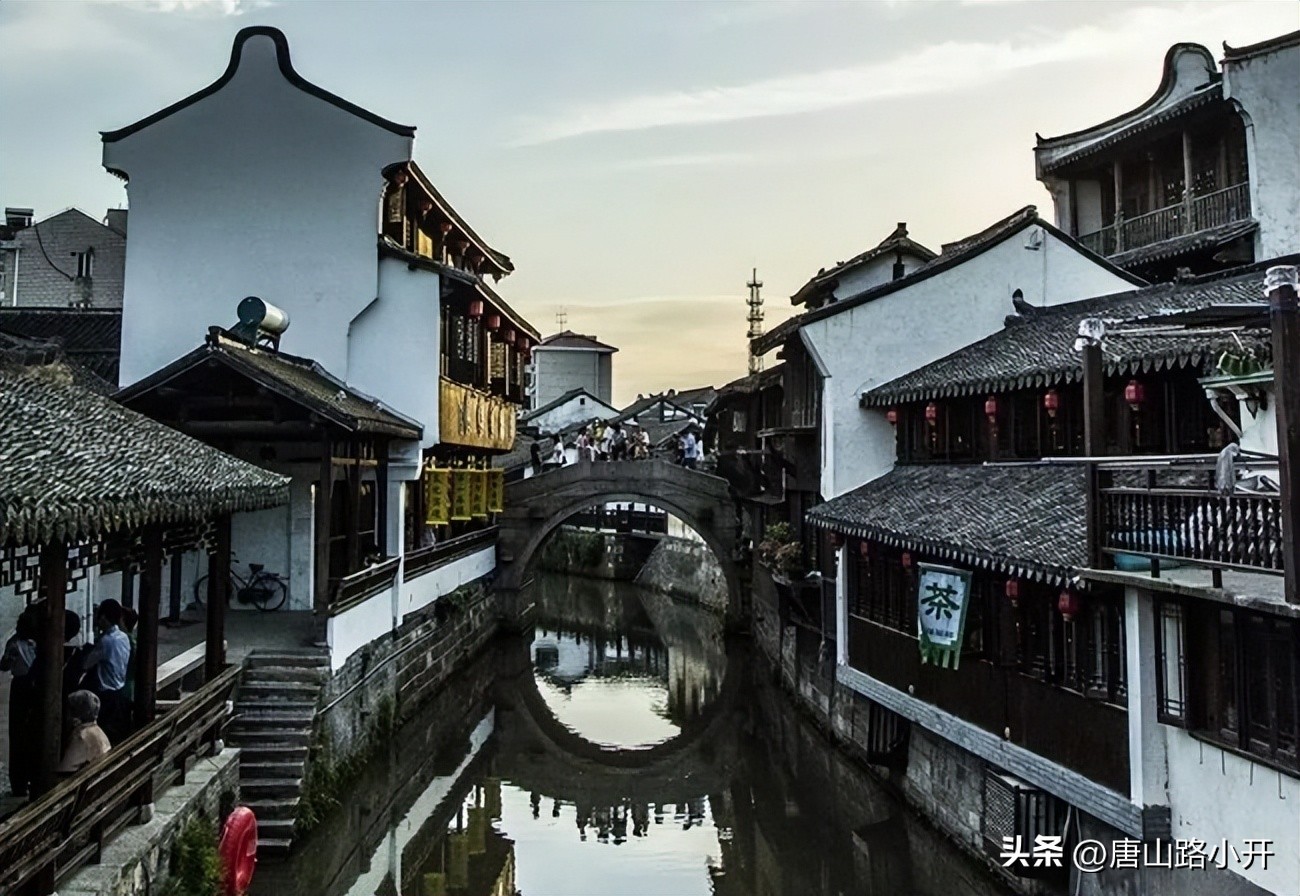 新场古镇老街,新场古镇和青溪老街哪个好玩