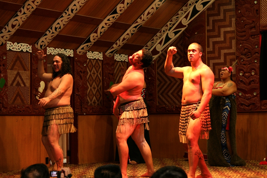 行走新西兰（七）“臭屁城”罗托鲁阿，炼狱里的魔鬼调色板