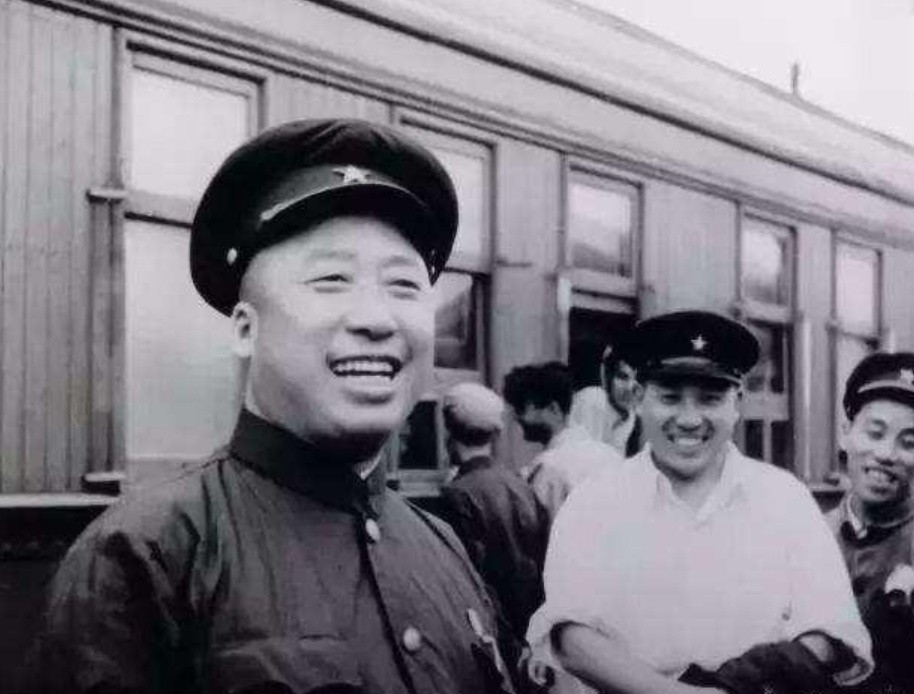 和彭德怀一起领导平江起义的核心9人组，最终命运如何？