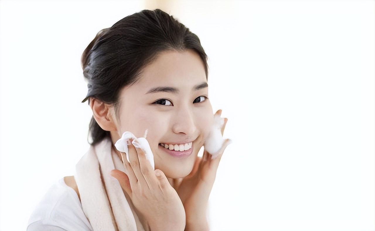 皮肤长“小肉球”是咋回事，可以用手抠掉吗？如何处理？一文看懂