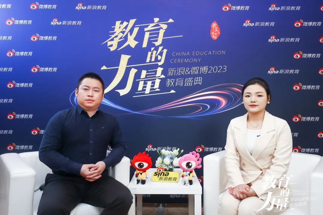 立信国际财经学院斩获“2023年度影响力教育品牌”！