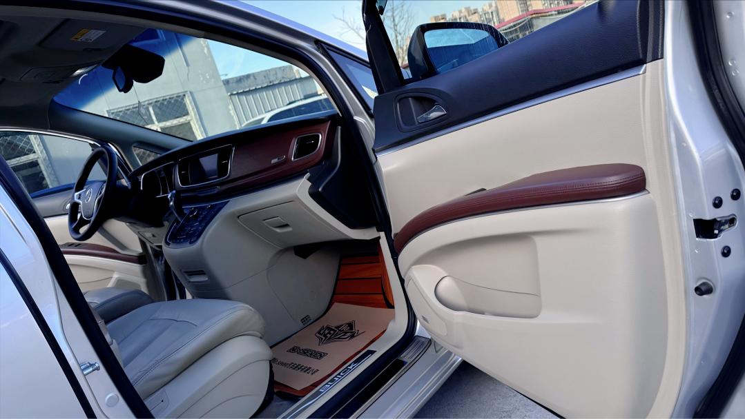 破烂的车变成新车,破烂的车子翻新