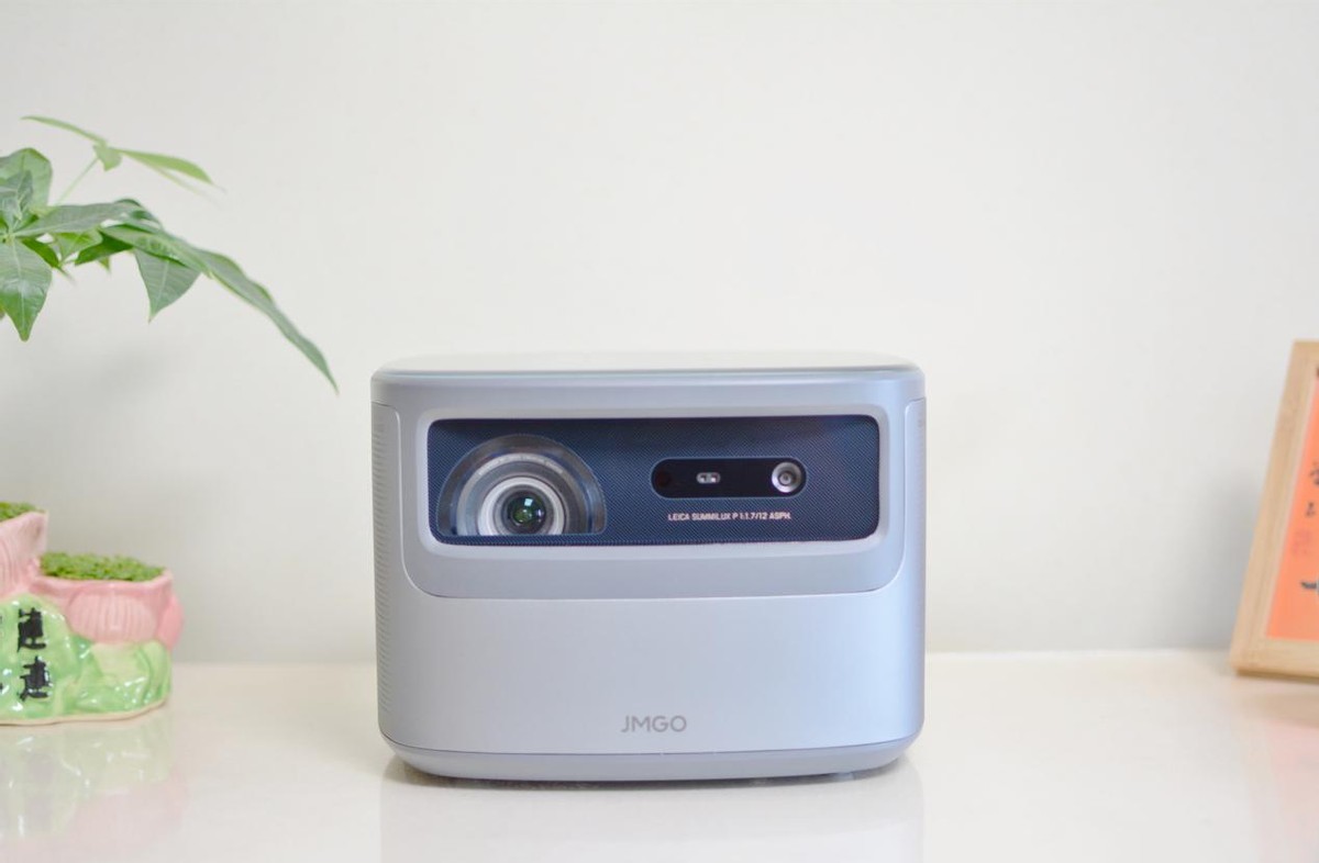 4000元左右投影仪性价比之王,618最值得买的家用投影仪