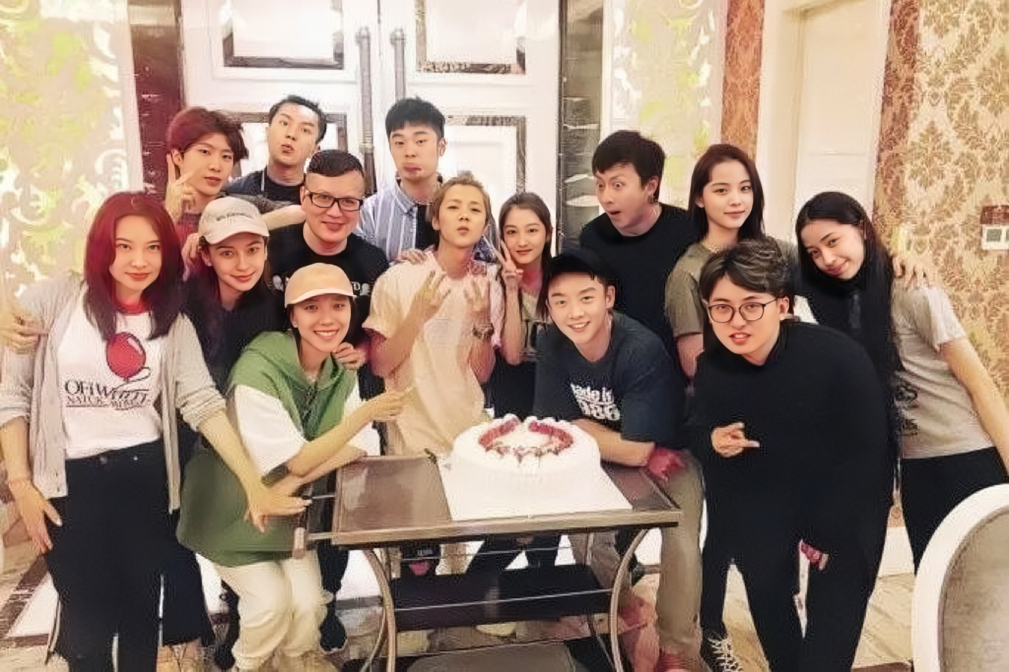 从顶流陨落的明星,从顶流男神到无人问津的八位男星