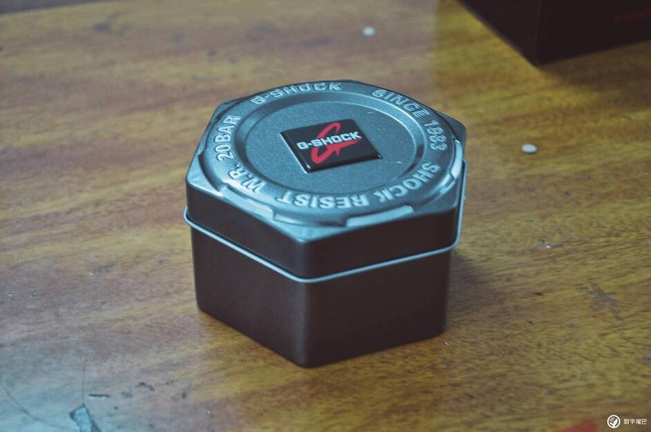 卡西欧g-shock女表试戴,卡西欧太阳能表g-shock时间调整