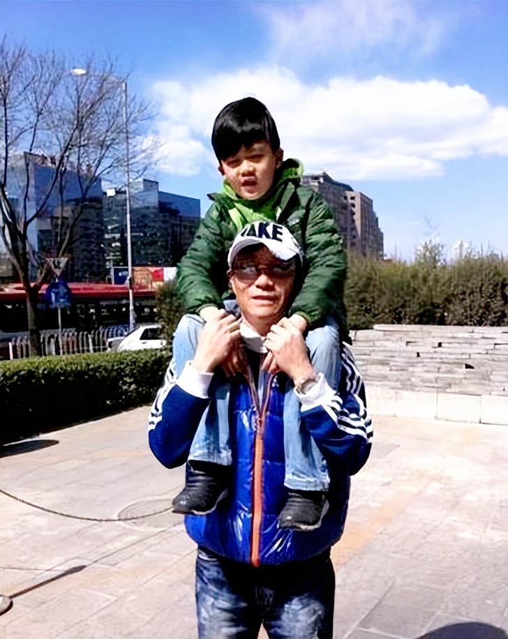 那英与高峰结过婚没有,那英与高峰的恋爱