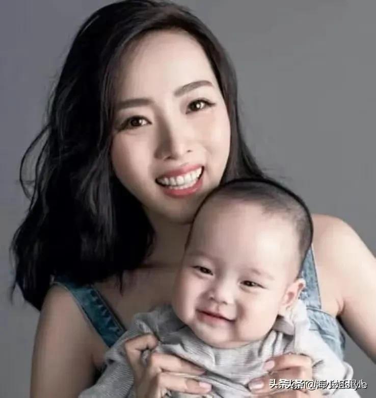 主持央视春晚的六大美女，李思思颜值担当，新人马凡舒抢镜