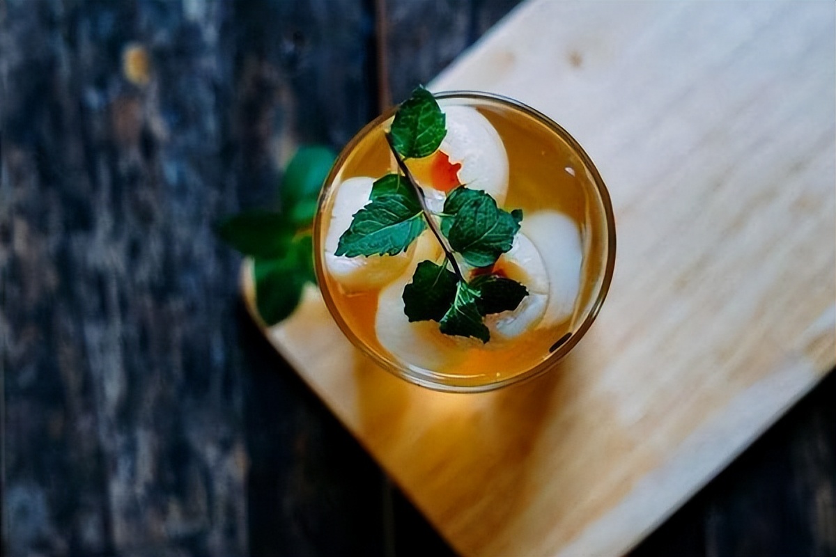 男人对你忽冷忽热但是又不分手,男人对你忽冷忽热女人怎么做