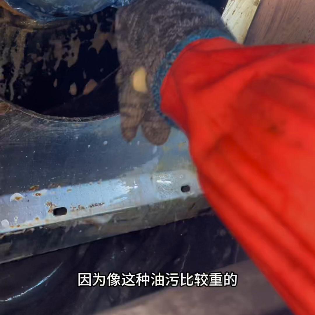 油烟机清洗和深度清洗,油烟机应该请专业人士深度清洗吗