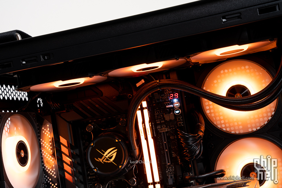 华硕tufgaminggt502弹药库白色,华硕gt502机箱黑橙搭配