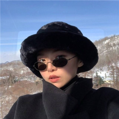 2023年非主流女生头像唯美,未来可期的唯美图片女生头像