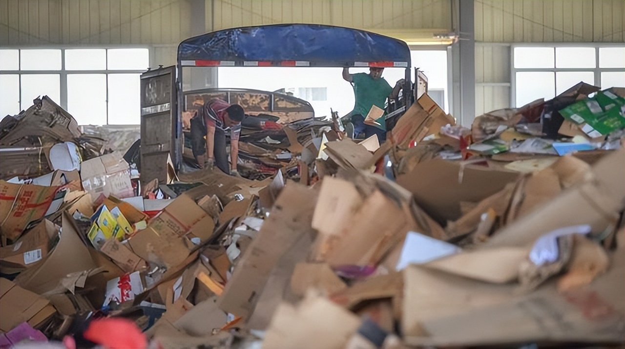 灏忎紬闂峰０鍙戣储琛屼笟,闂峰０鍙戣储琛屼笟