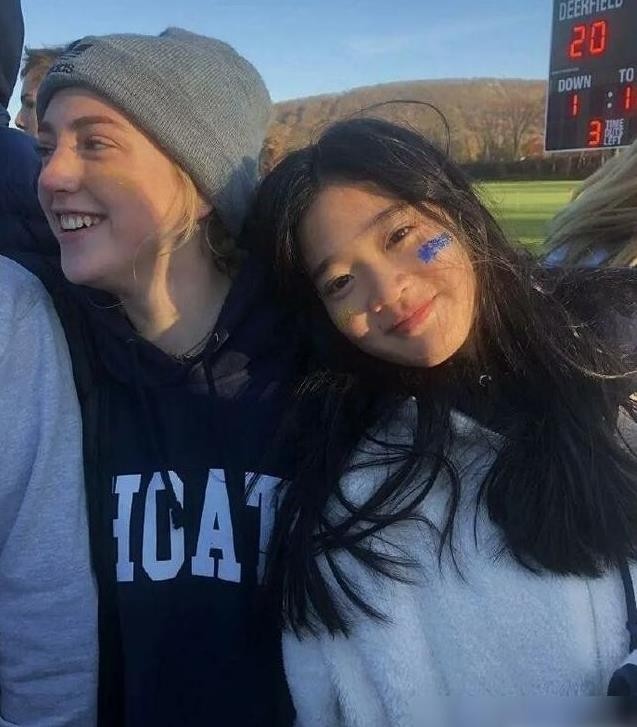 与川普女儿是校友，百亿千金却穿平价卫衣，喜欢和平民子女交朋友