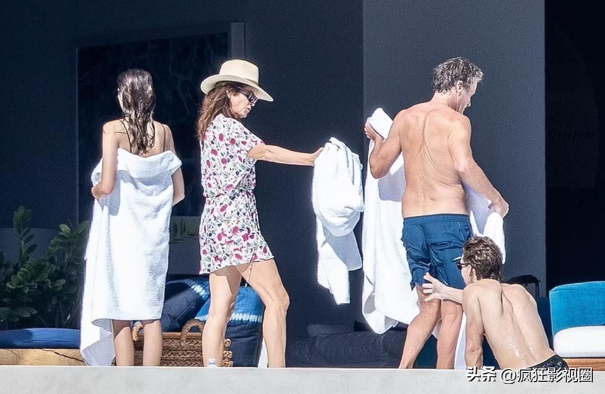 顶级超模辛迪克劳馥 (in the closet黑珍珠辛迪克劳馥现场)