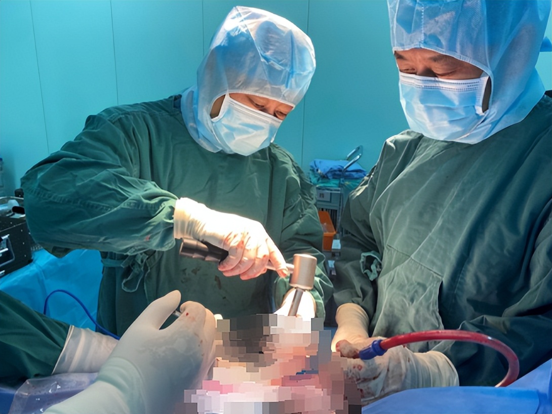 全球首列什么手术在哈医大,哈医大一院完成顶级手术