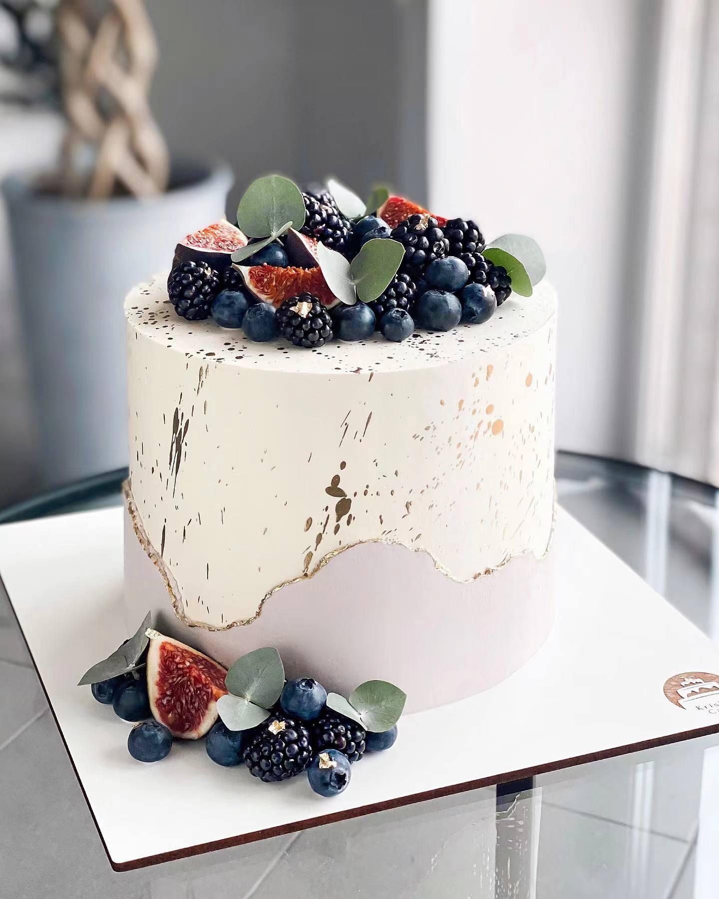 今天给大家做一款好看的蛋糕造型,美味又高颜值的蛋糕造型充满创意