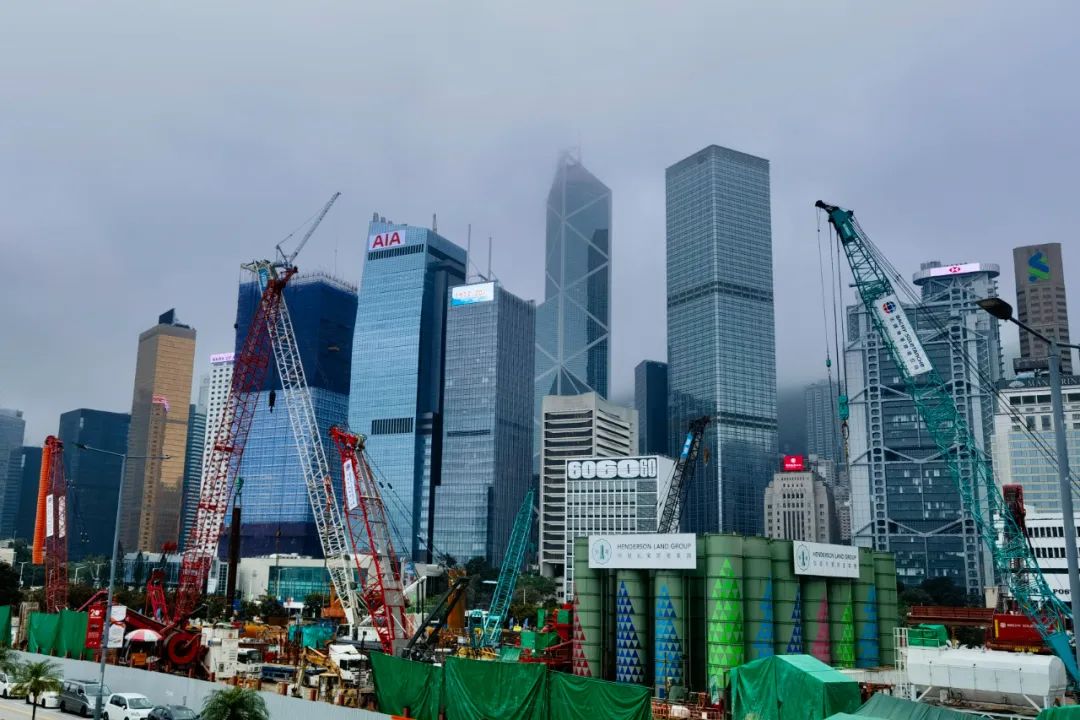 港股风向标政策驱动待后期上攻,巨量重跌后港股困境反转迎来修复