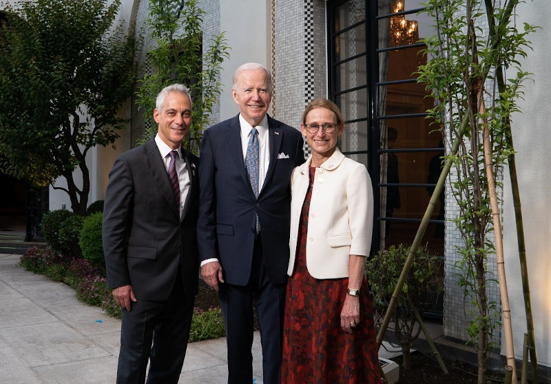 不许中国改变现状，美国不装了，驻日大使威胁：美日同盟转守为攻