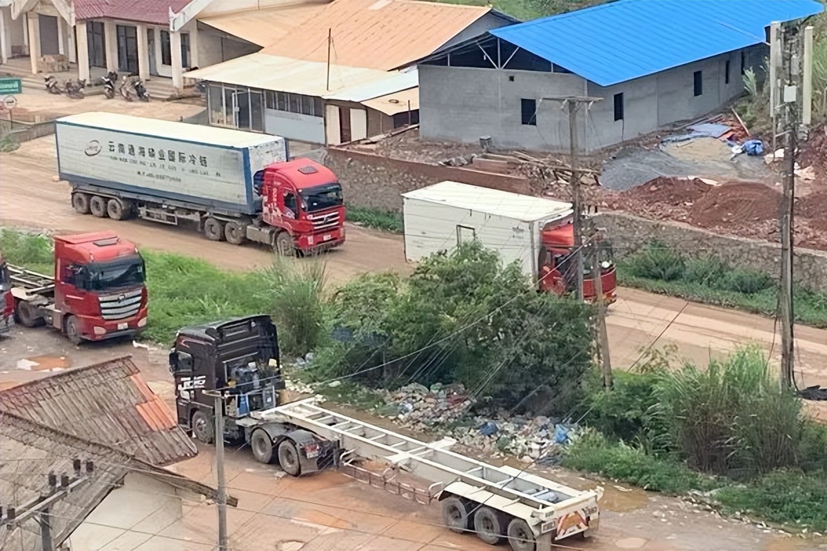 老挝国际货车运货,老挝中国货车货运行情